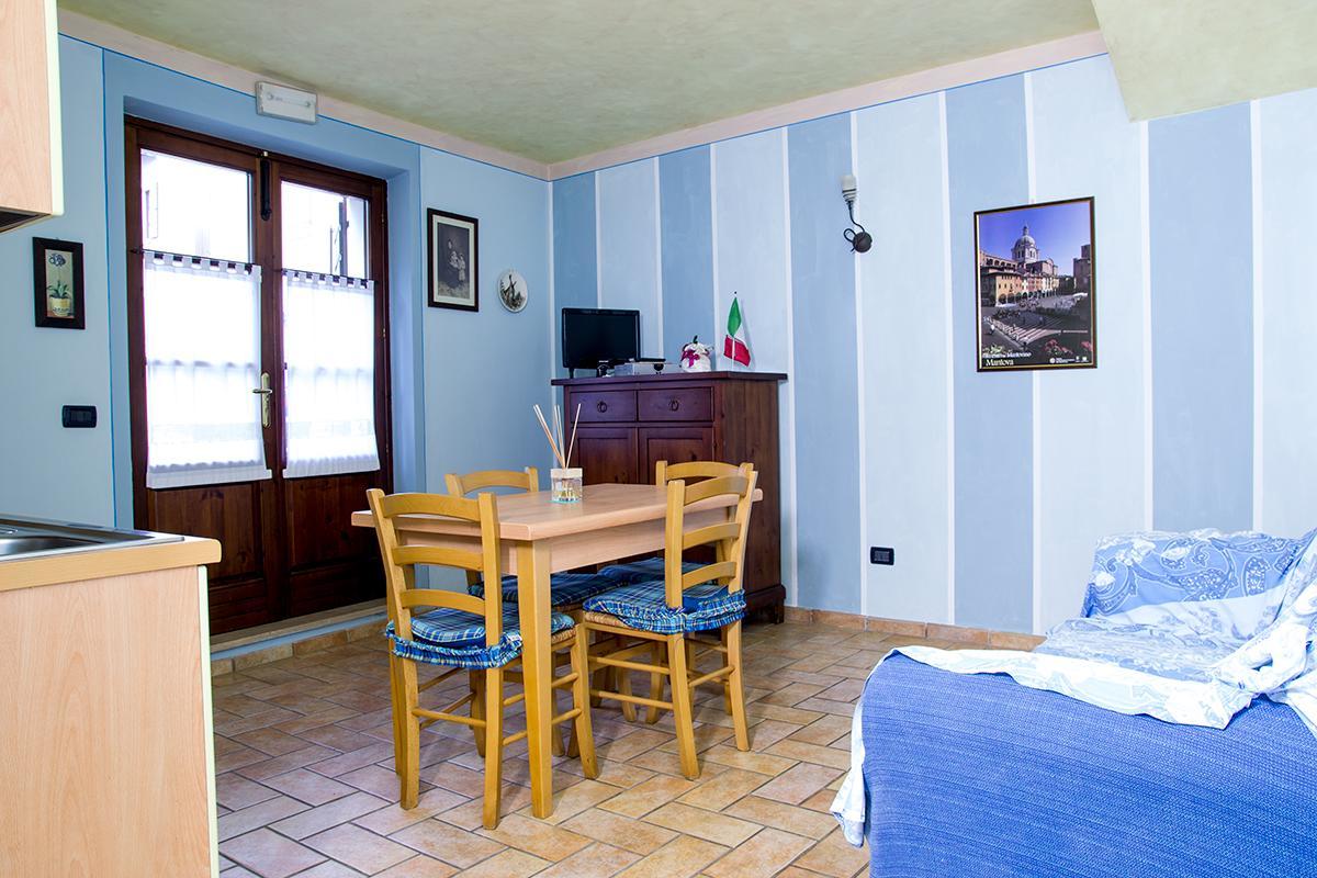 One-Bedroom Apartment,659488710:JPEG
